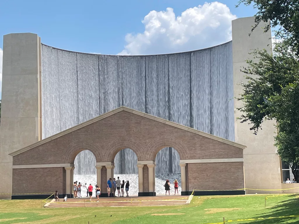 Bellaire, TX 9 Gerald D. hines Waterwall Park